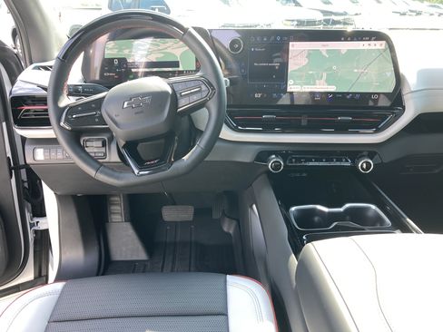 New 2026 Chevrolet Silverado EV 4x4 Crew Cab image 13