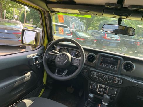 New 2023 Jeep Gladiator Sport image 34