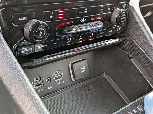 Certified 2024 Jeep Grand Cherokee L Laredo image 21