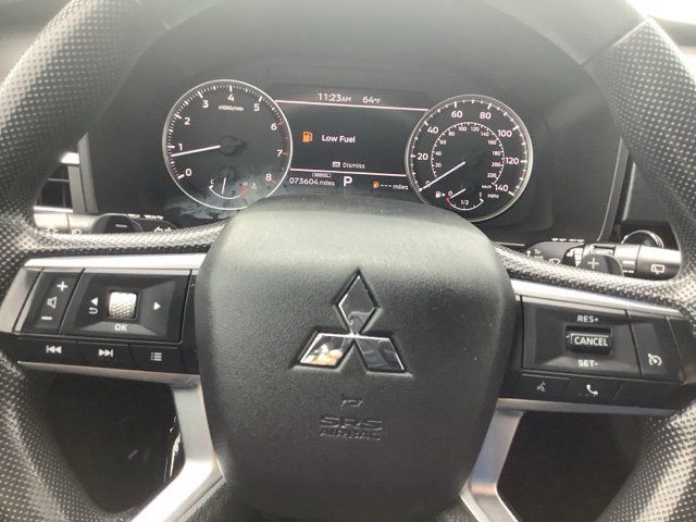 Used 2022 Mitsubishi Outlander ES FWD image 30