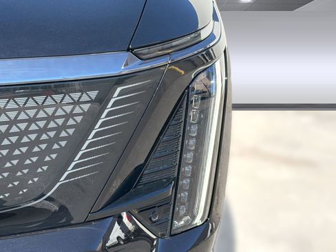 New 2026 Cadillac Vistiq Luxury AWD/4WD image 11