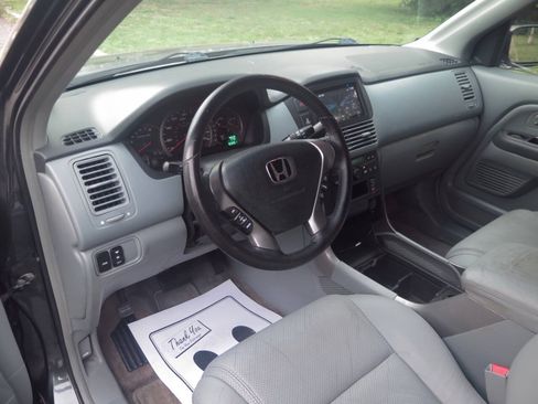 Used 2004 Honda Pilot EX image 9