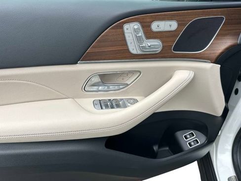 Certified 2025 Mercedes-Benz GLE 450e 4MATIC image 14