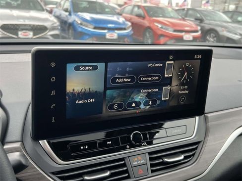 New 2025 Nissan Altima 2.5 SV w/ SV Special Edition Package image 19