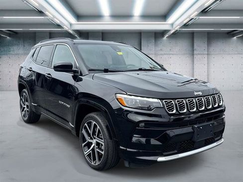 Used 2024 Jeep Compass Limited w/ Elite Group AWD/4WD image 25
