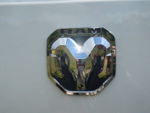 Used 2025 RAM ProMaster 2500 w/ U-Haul Equipment Group FWD image 30