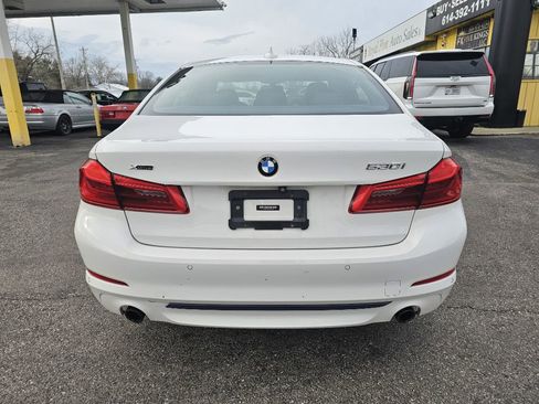 Used 2017 BMW 530i xDrive w/ Premium Package image 11
