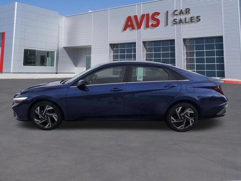 Used 2025 Hyundai Elantra SEL FWD image 10
