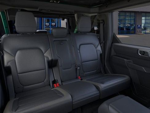 New 2025 Ford Bronco Outer Banks w/ Sasquatch Package AWD/4WD image 11