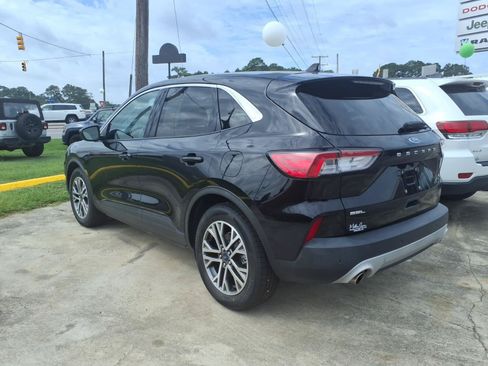 Used 2022 Ford Escape SEL FWD image 4