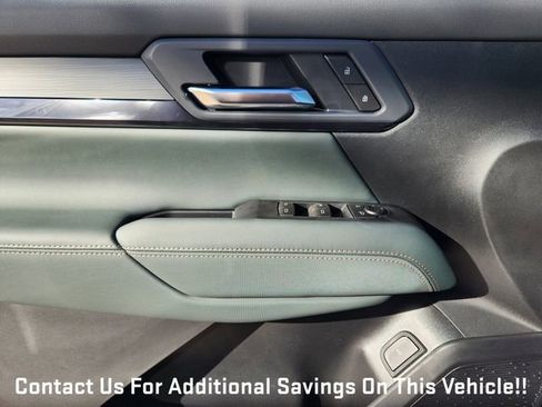 New 2026 GMC Terrain AT4 w/ Technology Package II AWD/4WD image 17