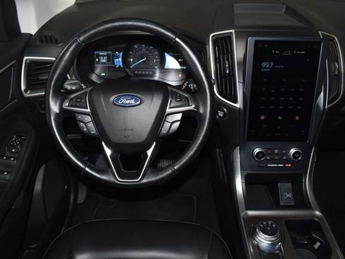 Used 2023 Ford Edge SEL image 13