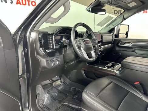 Used 2024 GMC Sierra 2500 SLT w/ SLT Convenience Package AWD/4WD image 15