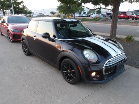 Used 2015 MINI Cooper 2-Door Hardtop FWD image 2