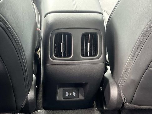 Certified 2025 Hyundai Tucson SEL FWD image 18