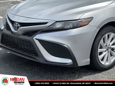 Used 2024 Toyota Camry SE FWD image 8