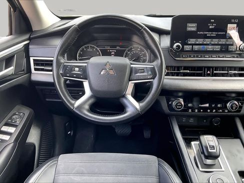 Used 2024 Mitsubishi Outlander SE AWD/4WD image 6