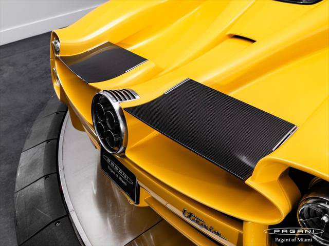 Used 2024 Pagani Utopia RWD image 29