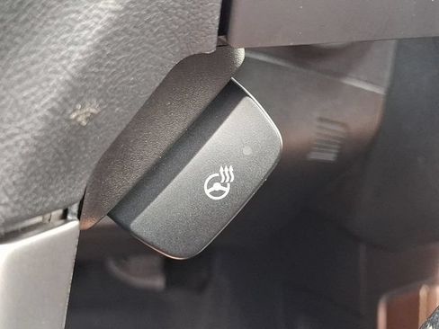 Used 2018 Subaru Forester 2.5i Touring w/ Popular Package #3B AWD/4WD image 28