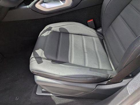 New 2026 Mercedes-Benz GLS 450 4MATIC image 4