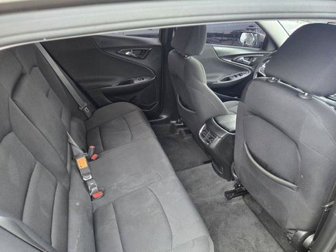 Used 2020 Chevrolet Malibu LT FWD image 14