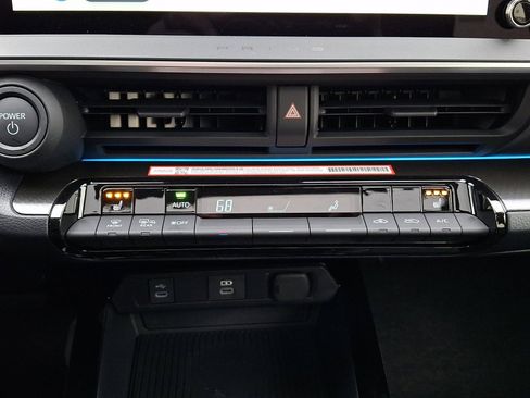 Used 2026 Toyota Prius AWD image 16