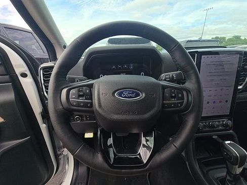 Used 2025 Ford Ranger Lariat w/ Advanced Towing Package AWD/4WD image 20