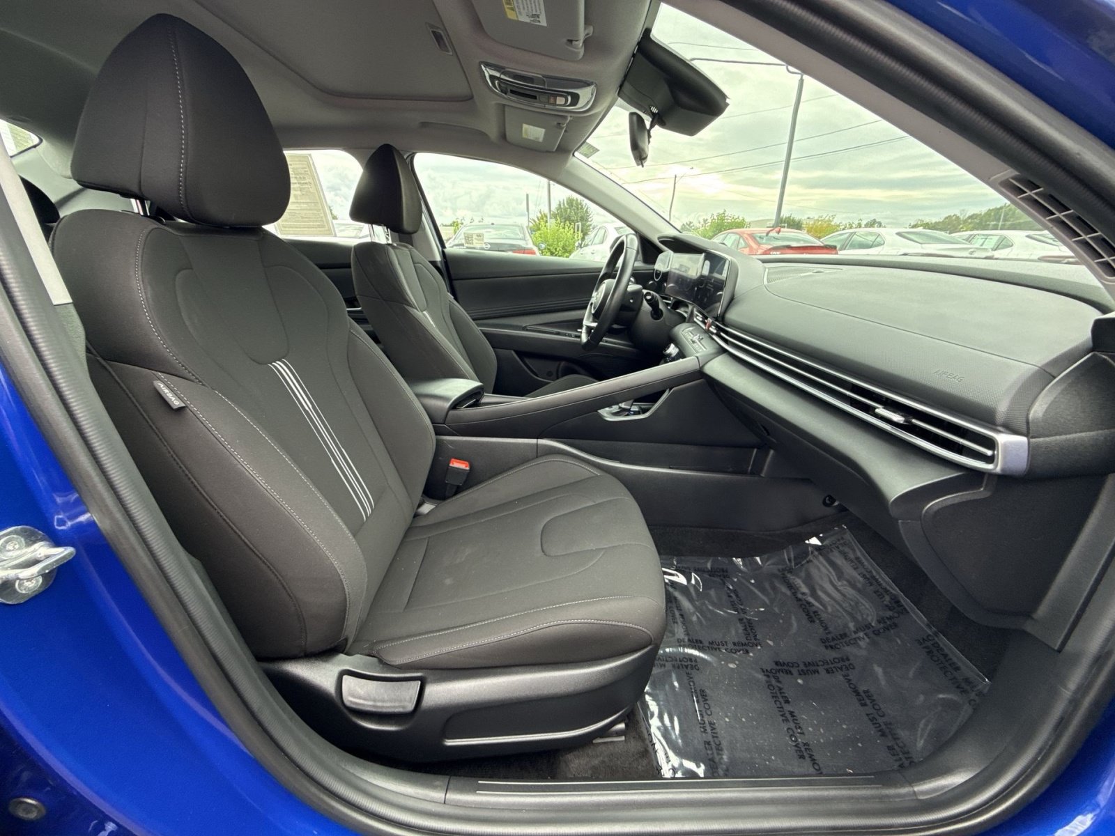 Used 2024 Hyundai Elantra SEL w/ Convenience Package FWD image 27