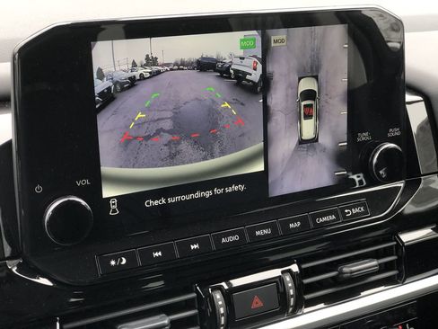 New 2025 Nissan Pathfinder SL image 29