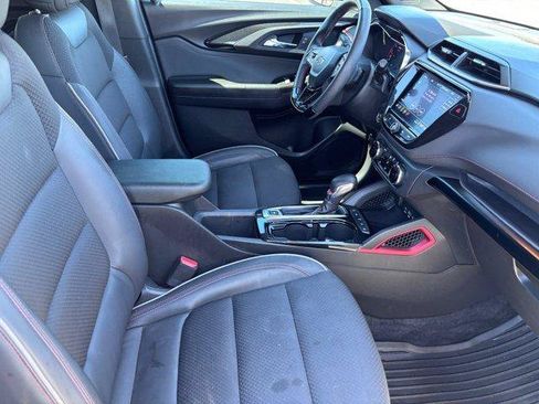 Used 2023 Chevrolet TrailBlazer RS w/ Convenience Package FWD image 12