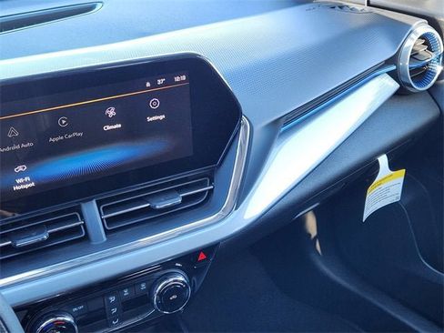 New 2025 Chevrolet Trax LT image 29