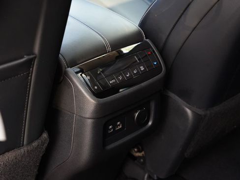 Used 2023 INFINITI QX60 Pure FWD image 18