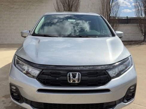 New 2026 Honda Odyssey Elite image 8