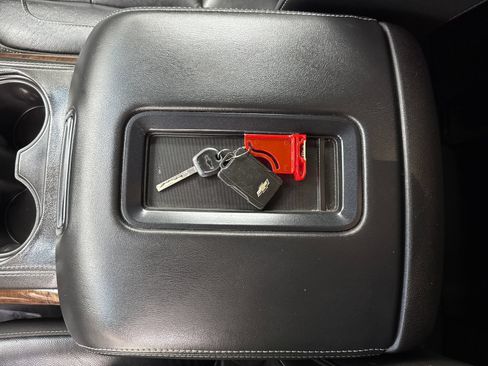 Used 2020 Chevrolet Tahoe LT RWD image 57