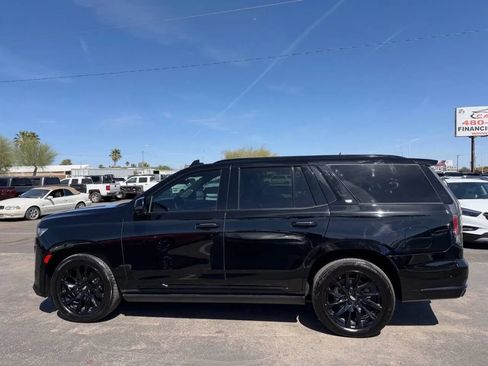 Used 2023 Cadillac Escalade Sport Platinum w/ LPO, ONYX Package AWD/4WD image 5