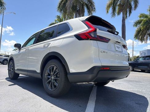 Certified 2025 Honda CR-V EX image 19