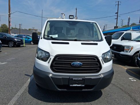 Used 2016 Ford Transit 150 130 Low Roof RWD image 2