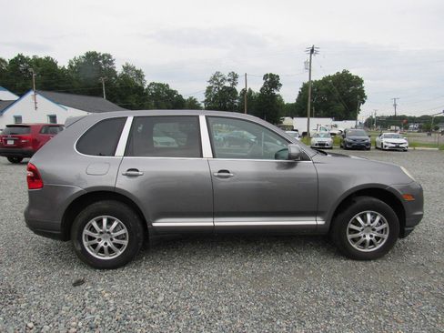 Used 2008 Porsche Cayenne image 4