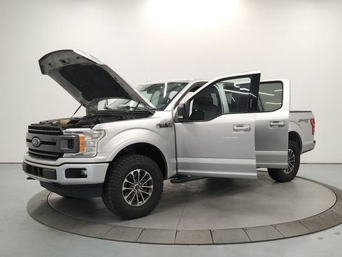 Used 2018 Ford F150 XLT w/ Equipment Group 302A Luxury AWD/4WD image 11
