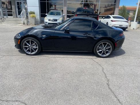 Used 2022 MAZDA MX-5 Miata RF Grand Touring RWD image 9