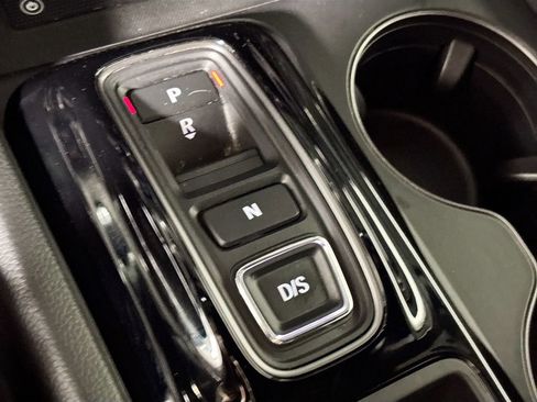 Certified 2025 Honda Pilot TrailSport image 18