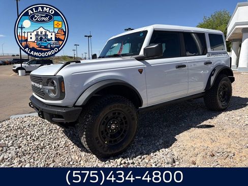 New 2026 Ford Bronco Badlands AWD/4WD image 1