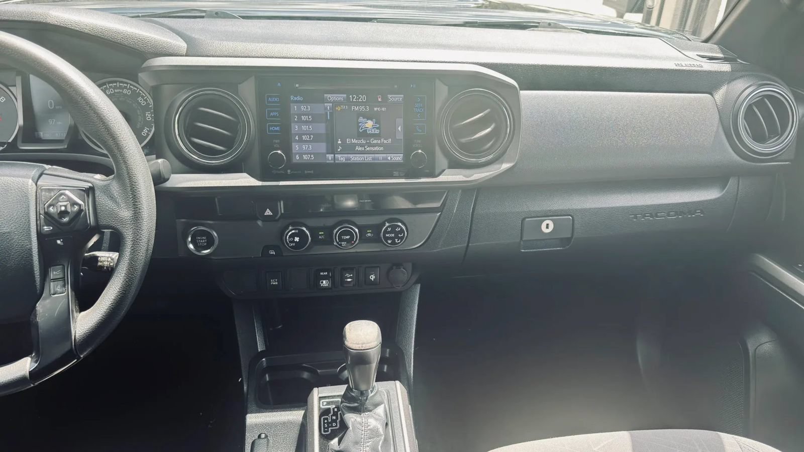 Used 2018 Toyota Tacoma TRD Sport RWD image 17