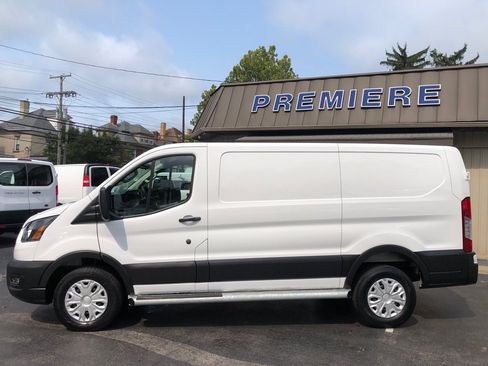 Used 2025 Ford Transit 250 Low Roof w/ Exterior Upgrade Package RWD image 3