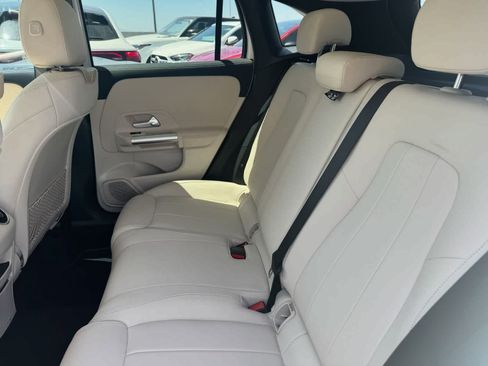 Certified 2024 Mercedes-Benz GLA 250 image 6