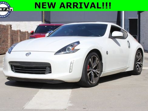 Used 2020 Nissan 370Z Touring Sport image 1