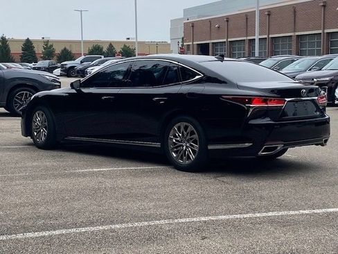 Used 2019 Lexus LS 500 w/ Accessory Package (Z2) RWD image 3