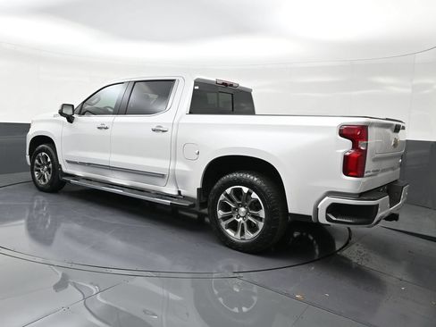 Used 2024 Chevrolet Silverado 1500 High Country AWD/4WD image 3