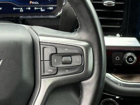 Used 2025 Chevrolet Silverado 1500 LT AWD/4WD image 14