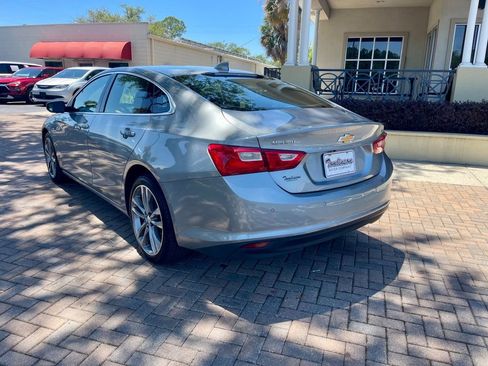 Used 2025 Chevrolet Malibu LT FWD image 3